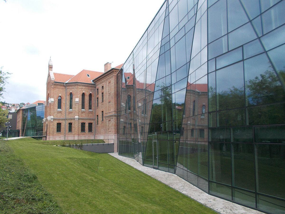 Office partition wall with glass panels
